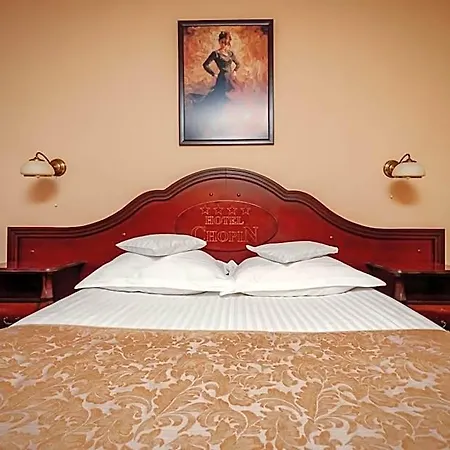 Chopin Business&spa فندق