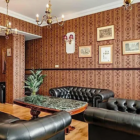 Chopin Business&spa فندق سوكاتشيف